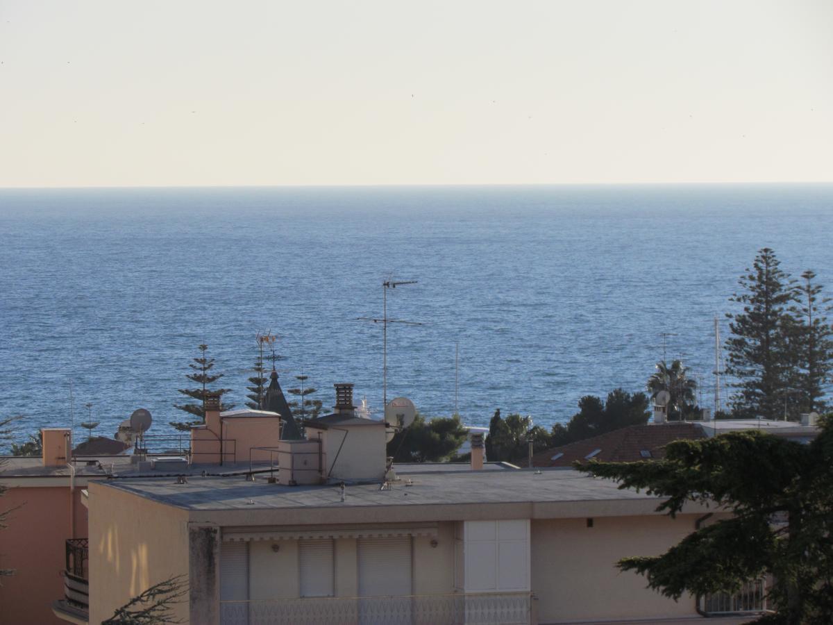 A 2 Passi Dal Mare Apartment Сан Ремо Екстериор снимка
